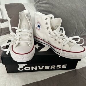 Converse Unisex White High-Top All Star Chuck Taylor sneakers
